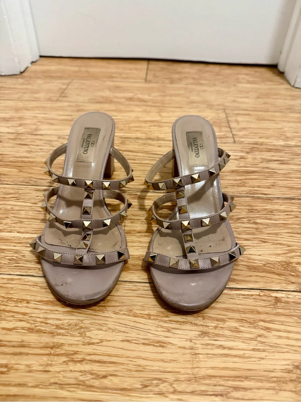 Valentino Garavani Rockstud Block Heel Sandals — Size 37
